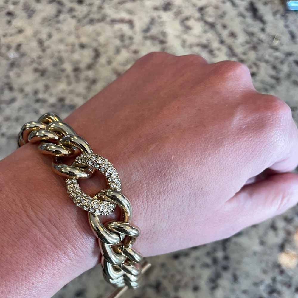 Gold, chain-link charm bracelet